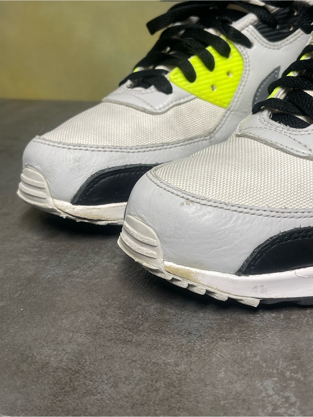 Nike Air Max 90 GTX Men's Sneakers Volt Summit White Cool Grey Size 8.5 - Picture 8 of 16